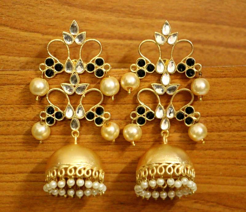 Buy Pearl and 18K Gold Jhumka Earrings Online in India
